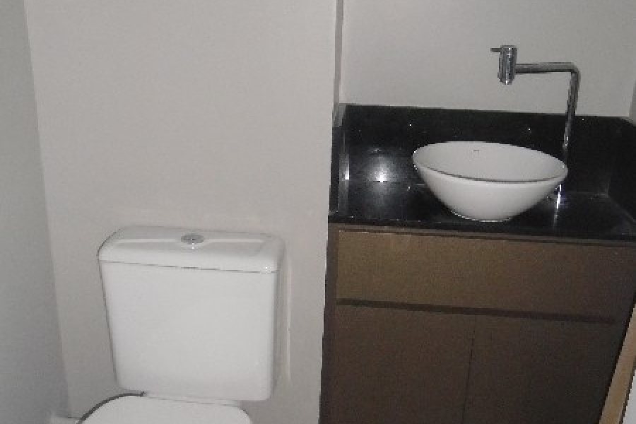 Sala com 52m², 1 vaga, no bairro Panazzolo em Caxias do Sul para Comprar