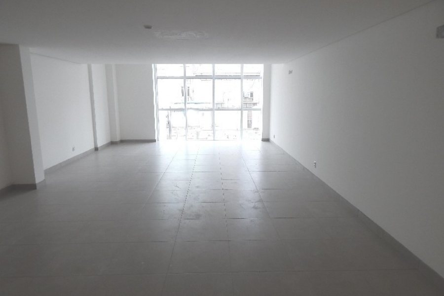 Sala com 60m², no bairro Centro em Caxias do Sul para Alugar