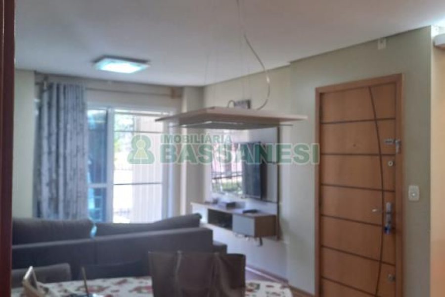 Apartamento com 142m², 3 dormitórios, 2 vagas, no bairro Sagrada Família em Caxias do Sul para Comprar