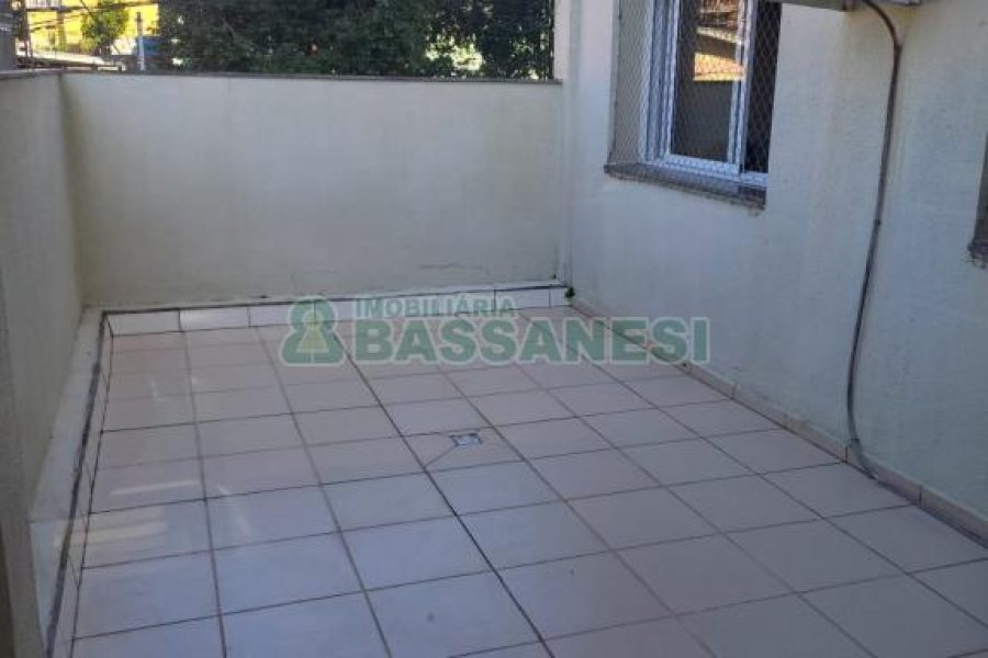 Apartamento com 142m², 3 dormitórios, 2 vagas, no bairro Sagrada Família em Caxias do Sul para Comprar