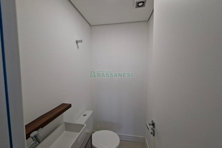 Sala com 77m², 1 vaga, no bairro Pio X em Caxias do Sul para Alugar