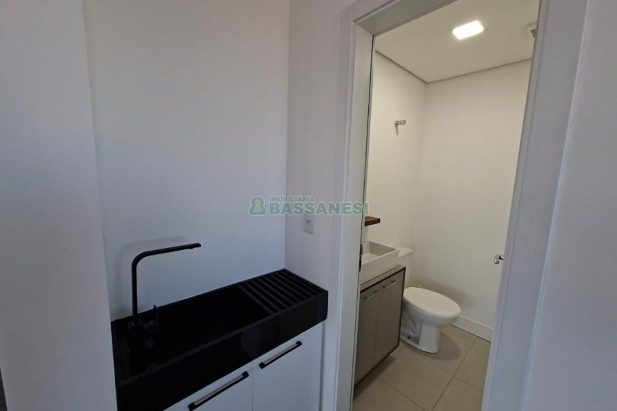 Sala com 77m², 1 vaga, no bairro Pio X em Caxias do Sul para Alugar