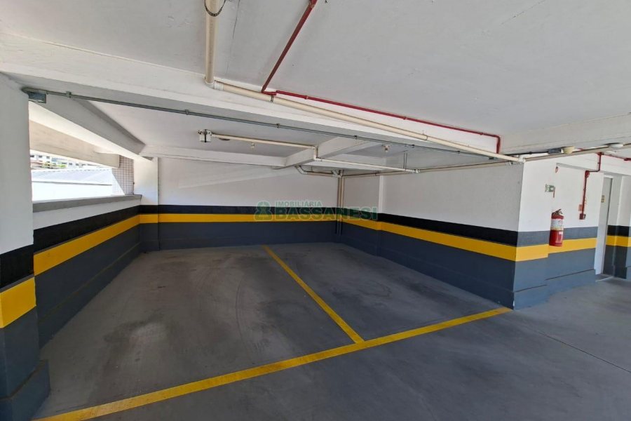 Sala com 77m², 1 vaga, no bairro Pio X em Caxias do Sul para Alugar