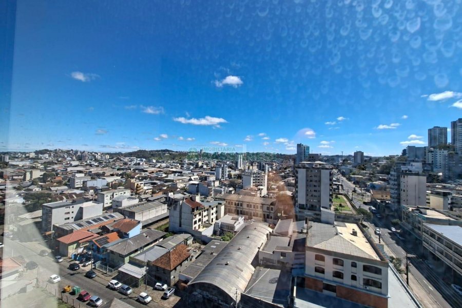 Sala com 77m², 1 vaga, no bairro Pio X em Caxias do Sul para Alugar