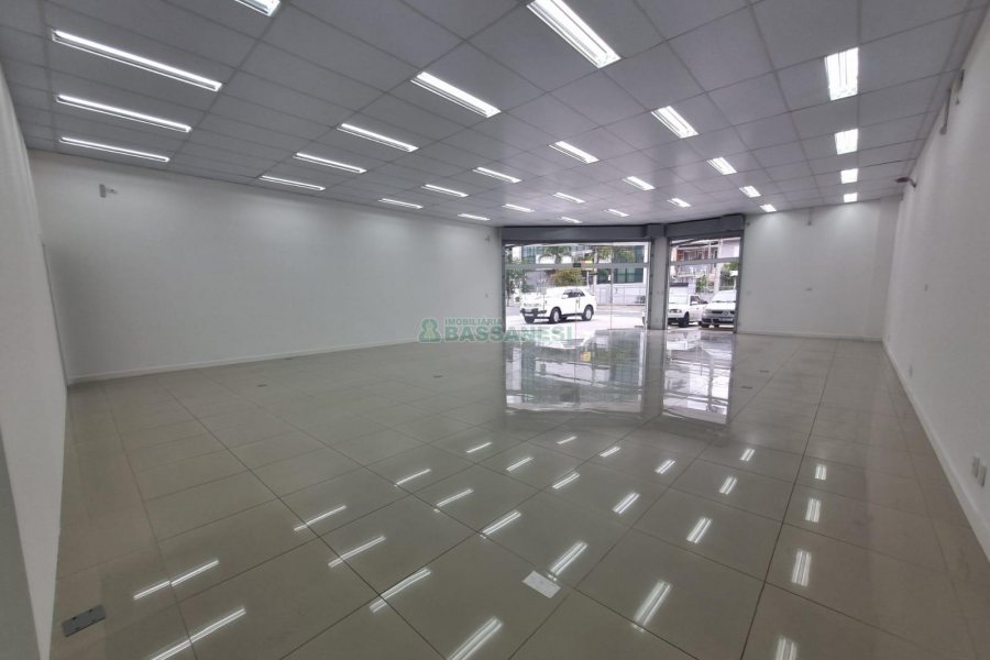 Loja com 250m², no bairro Centro em Caxias do Sul para Alugar