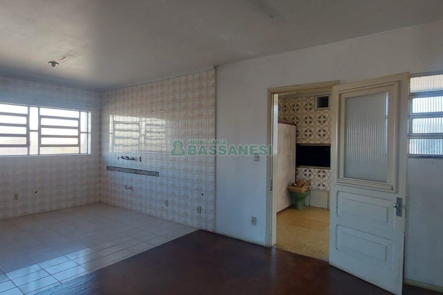 Apartamento com 120m², 3 dormitórios, no bairro Lourdes em Caxias do Sul para Alugar