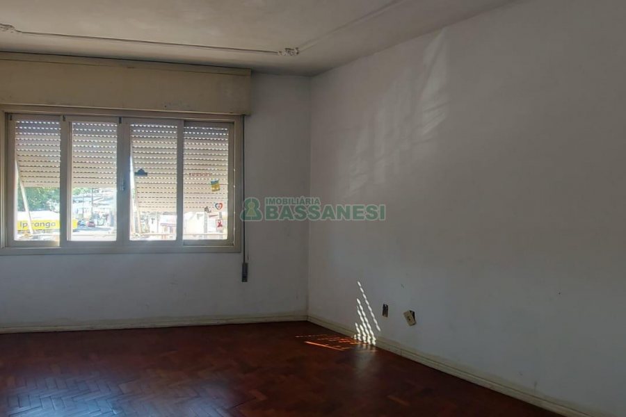 Apartamento com 120m², 3 dormitórios, no bairro Lourdes em Caxias do Sul para Alugar