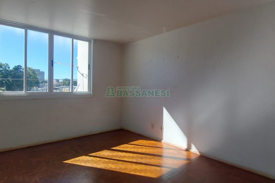 Apartamento com 120m², 3 dormitórios, no bairro Lourdes em Caxias do Sul para Alugar