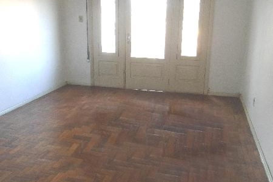 Apartamento com 120m², 3 dormitórios, no bairro Lourdes em Caxias do Sul para Alugar