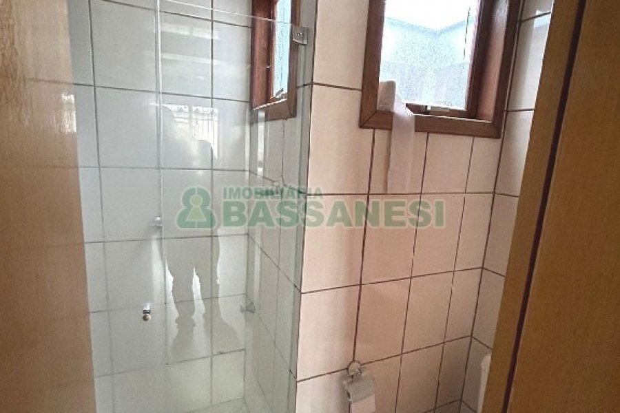 Apto Mobiliado com 30m², 1 dormitório, 1 vaga, no bairro Petrópolis em Caxias do Sul para Alugar