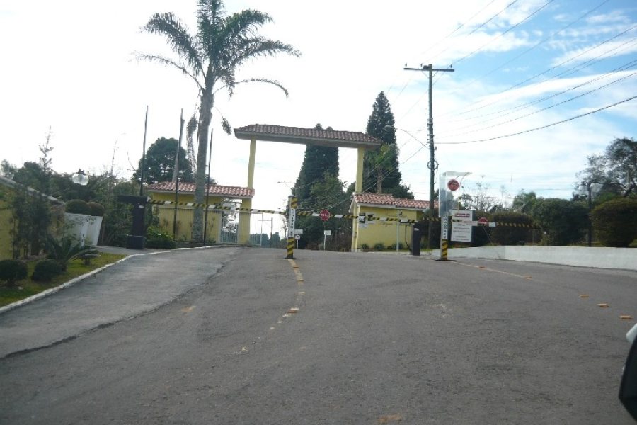 Chácara com 320m², 3 dormitórios, 4 vagas, no bairro Pedancino em Caxias do Sul para Comprar