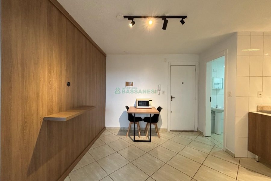 Kitinete com 42m², 1 dormitório, 1 vaga, no bairro Sagrada Família em Caxias do Sul para Alugar