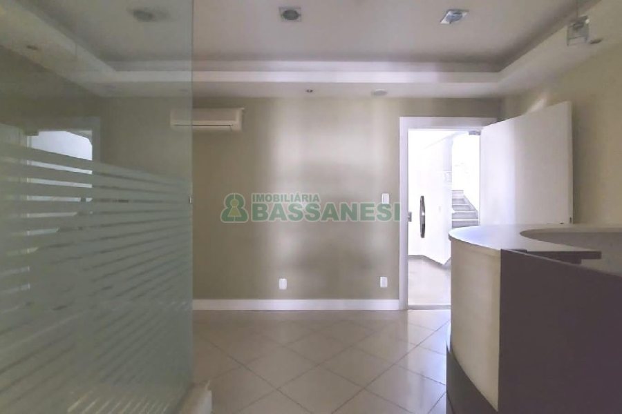 Sala com 91m², no bairro Centro em Caxias do Sul para Comprar