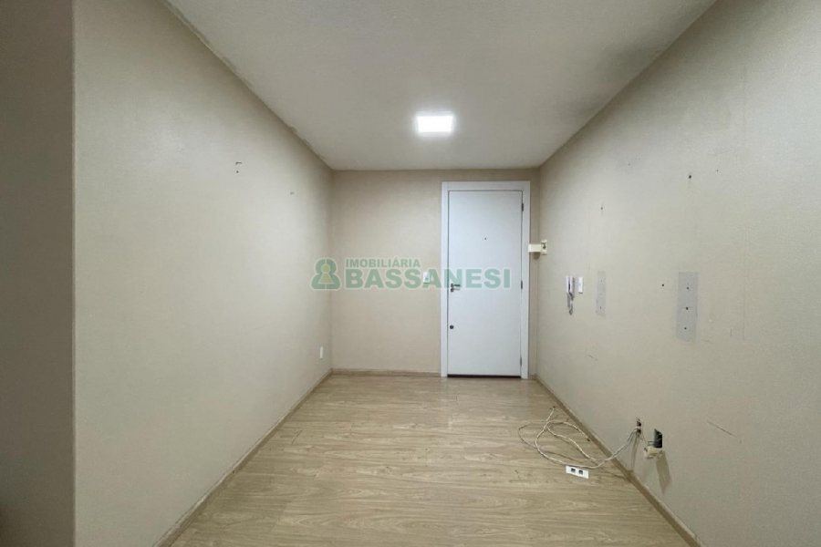 Apartamento com 56m², 2 dormitórios, 1 vaga, no bairro Nossa Senhora das Graças em Caxias do Sul para Comprar