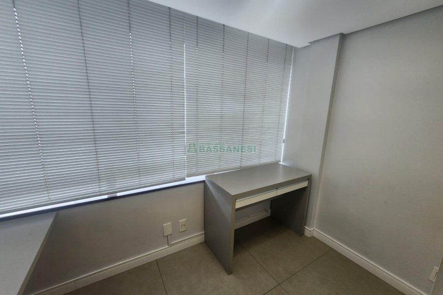 Sala com 80m², 1 vaga, no bairro São Pelegrino em Caxias do Sul para Alugar