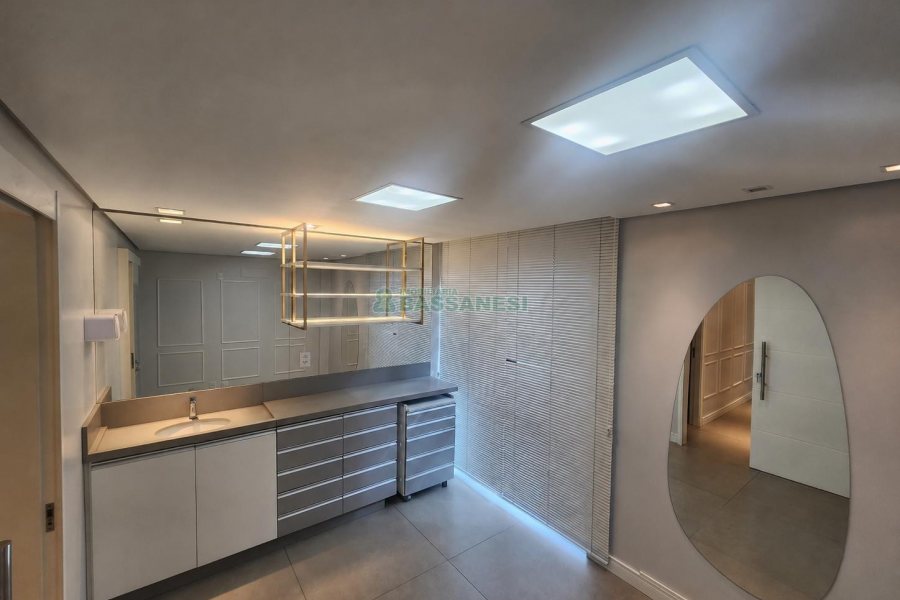 Sala com 80m², 1 vaga, no bairro São Pelegrino em Caxias do Sul para Alugar
