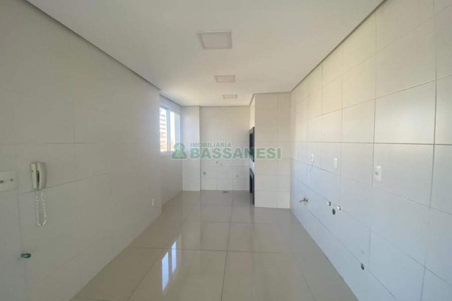 Apartamento com 203m², 2 dormitórios, 2 vagas, no bairro Panazzolo em Caxias do Sul para Alugar ou Comprar
