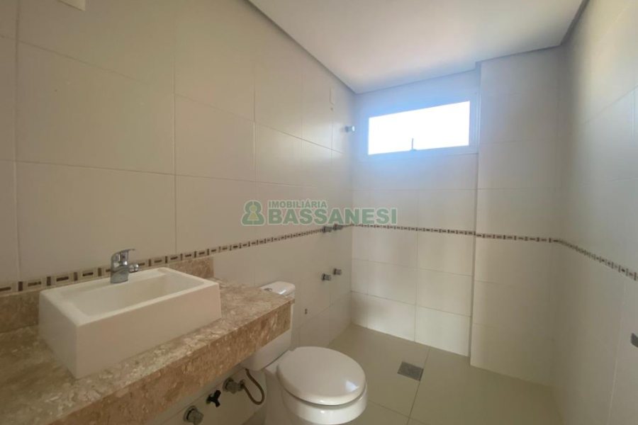 Apartamento com 203m², 2 dormitórios, 2 vagas, no bairro Panazzolo em Caxias do Sul para Alugar ou Comprar