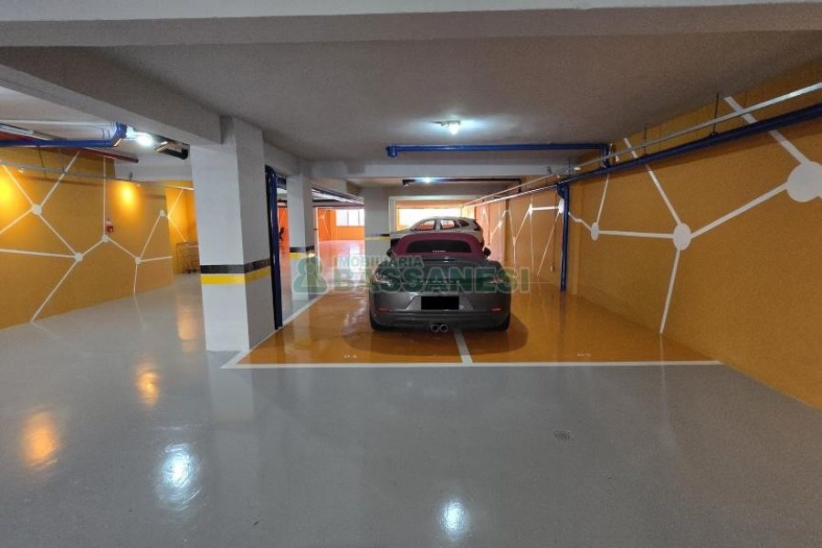 Apartamento com 193m², 3 dormitórios, 3 vagas, no bairro Panazzolo em Caxias do Sul para Comprar