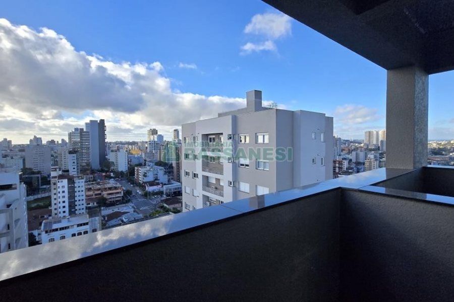 Apartamento com 193m², 3 dormitórios, 3 vagas, no bairro Panazzolo em Caxias do Sul para Comprar