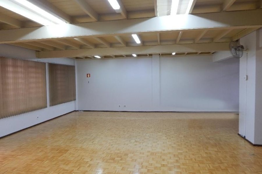 Loja com 227m², 1 vaga, no bairro Centro em Caxias do Sul para Alugar