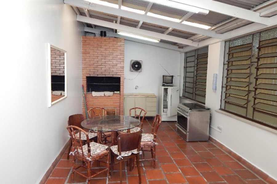 Loja com 227m², 1 vaga, no bairro Centro em Caxias do Sul para Alugar