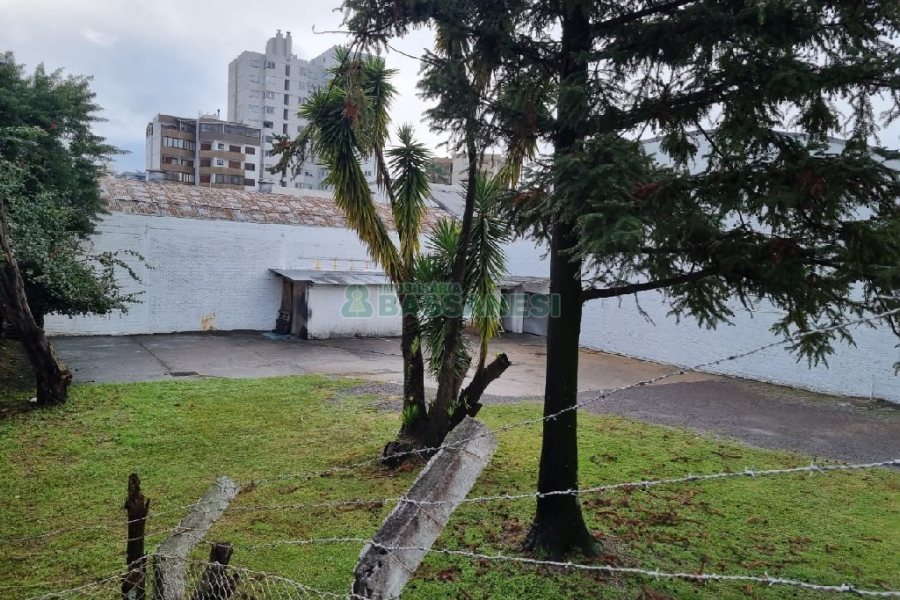 Terreno, no bairro Pio X em Caxias do Sul para Comprar
