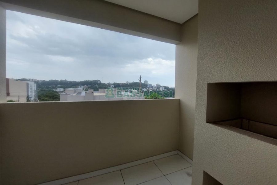 Apartamento com 67m², 2 dormitórios, 1 vaga, no bairro Vinhedos em Caxias do Sul para Comprar