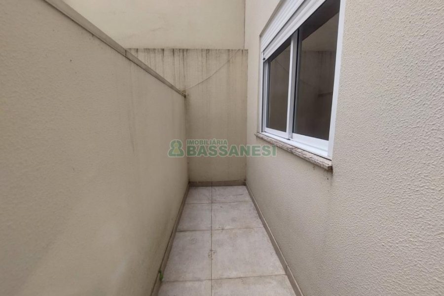 Apartamento com 67m², 2 dormitórios, 1 vaga, no bairro Vinhedos em Caxias do Sul para Comprar