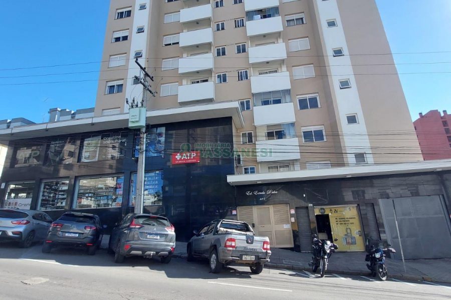 Apto Mobiliado com 47m², 1 dormitório, 1 vaga, no bairro Centro em Caxias do Sul para Alugar