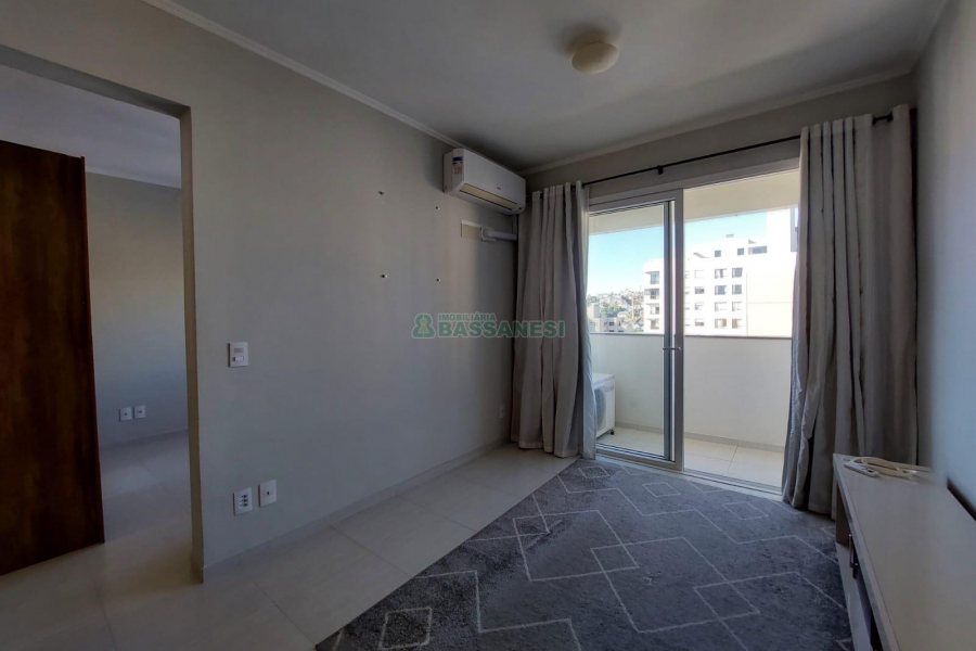 Apto Mobiliado com 47m², 1 dormitório, 1 vaga, no bairro Centro em Caxias do Sul para Alugar