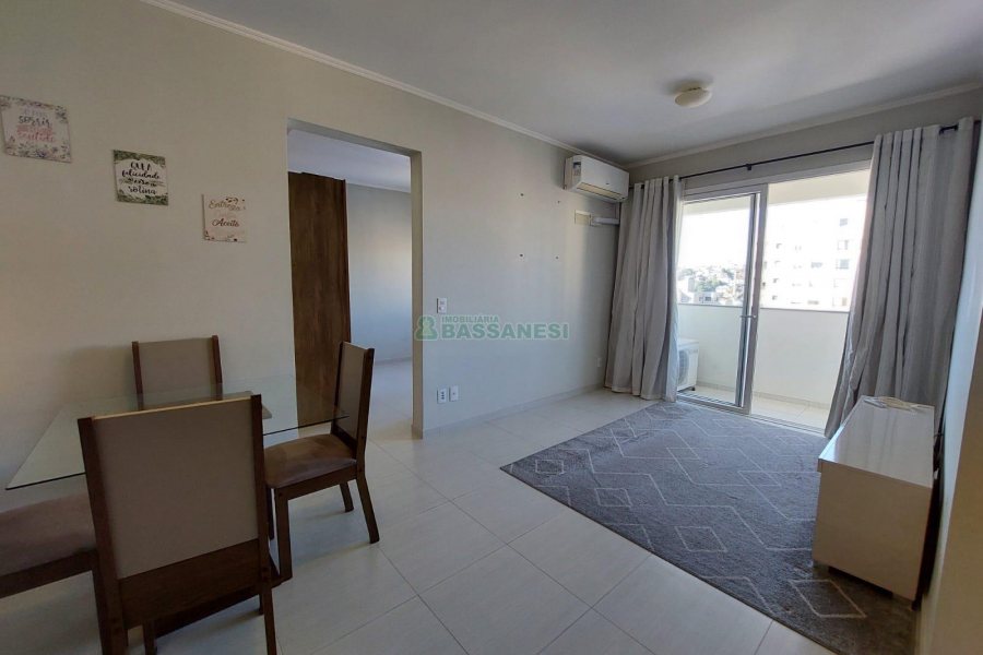 Apto Mobiliado com 47m², 1 dormitório, 1 vaga, no bairro Centro em Caxias do Sul para Alugar