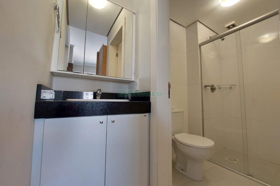 Apto Mobiliado com 47m², 1 dormitório, 1 vaga, no bairro Centro em Caxias do Sul para Alugar