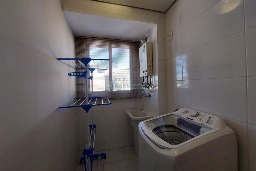 Apto Mobiliado com 47m², 1 dormitório, 1 vaga, no bairro Centro em Caxias do Sul para Alugar
