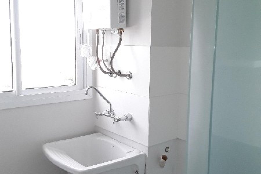 Apartamento com 38m², 1 dormitório, 1 vaga, no bairro Petrópolis em Caxias do Sul para Alugar