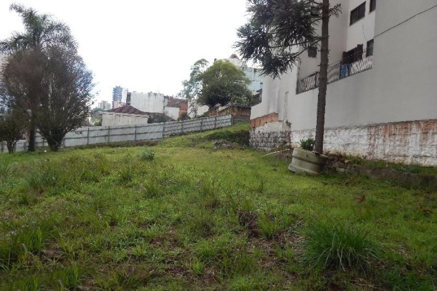 Terreno com 1420m², no bairro Pio X em Caxias do Sul para Alugar ou Comprar