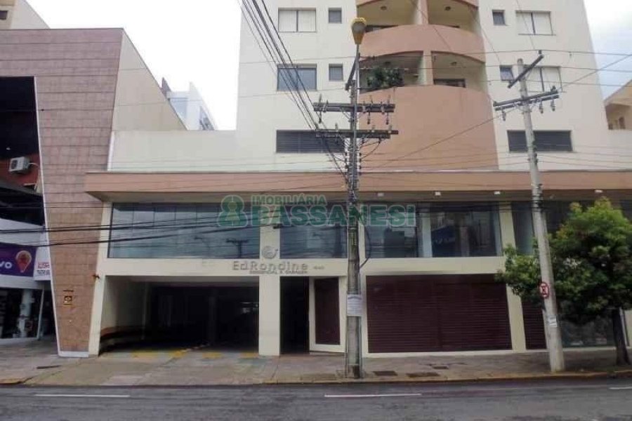 Loja com 292m², 10 vagas, no bairro Centro em Caxias do Sul para Alugar