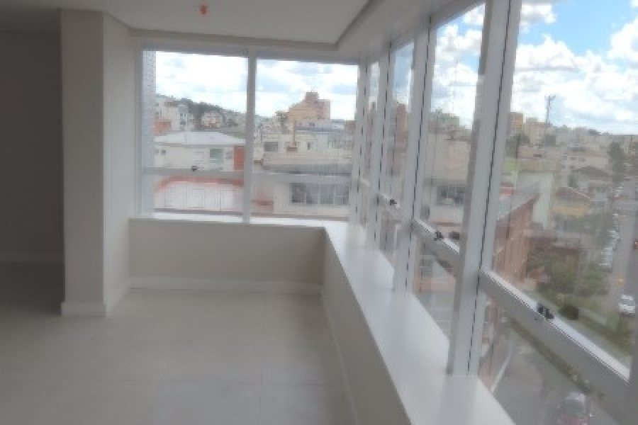Sala com 52m², 1 vaga, no bairro Pio X em Caxias do Sul para Comprar