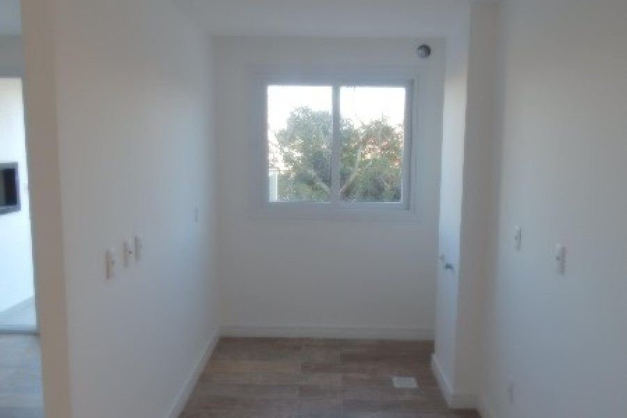 Apartamento com 80m², 2 dormitórios, 2 vagas, no bairro Panazzolo em Caxias do Sul para Comprar