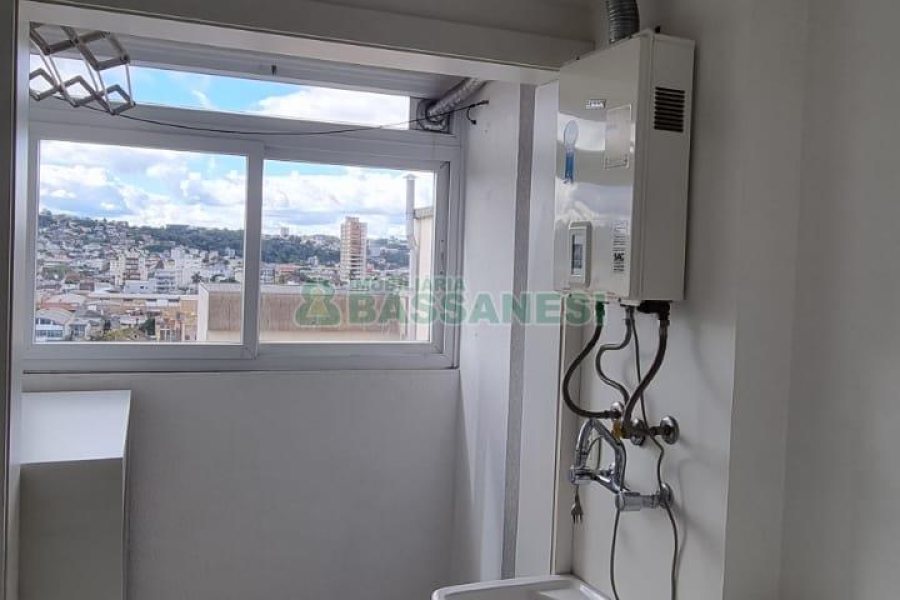 Apartamento com 77m², 3 dormitórios, 2 vagas, no bairro Pio X em Caxias do Sul para Comprar