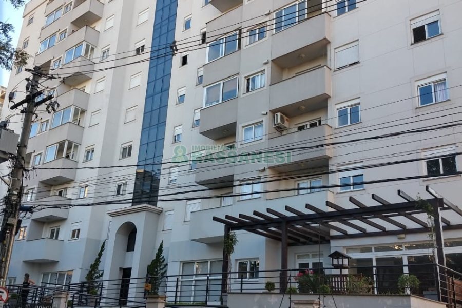 Apartamento com 77m², 3 dormitórios, 2 vagas, no bairro Pio X em Caxias do Sul para Comprar