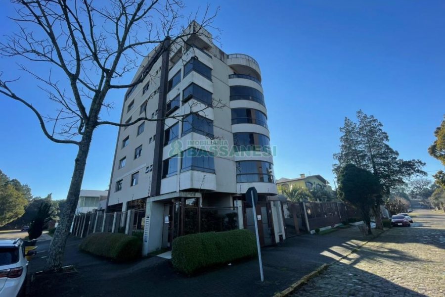 Apartamento com 130m², 2 dormitórios, 1 vaga, no bairro Saint Etienne em Caxias do Sul para Comprar