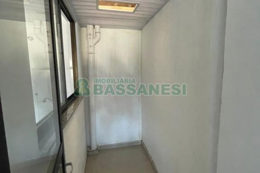 Apartamento com 130m², 2 dormitórios, 1 vaga, no bairro Saint Etienne em Caxias do Sul para Comprar