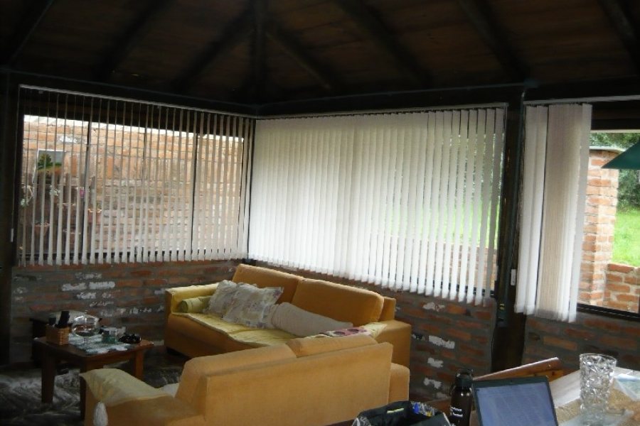 Chácara com 130m², 2 dormitórios, 2 vagas, no bairro Monte Bérico em Caxias do Sul para Comprar