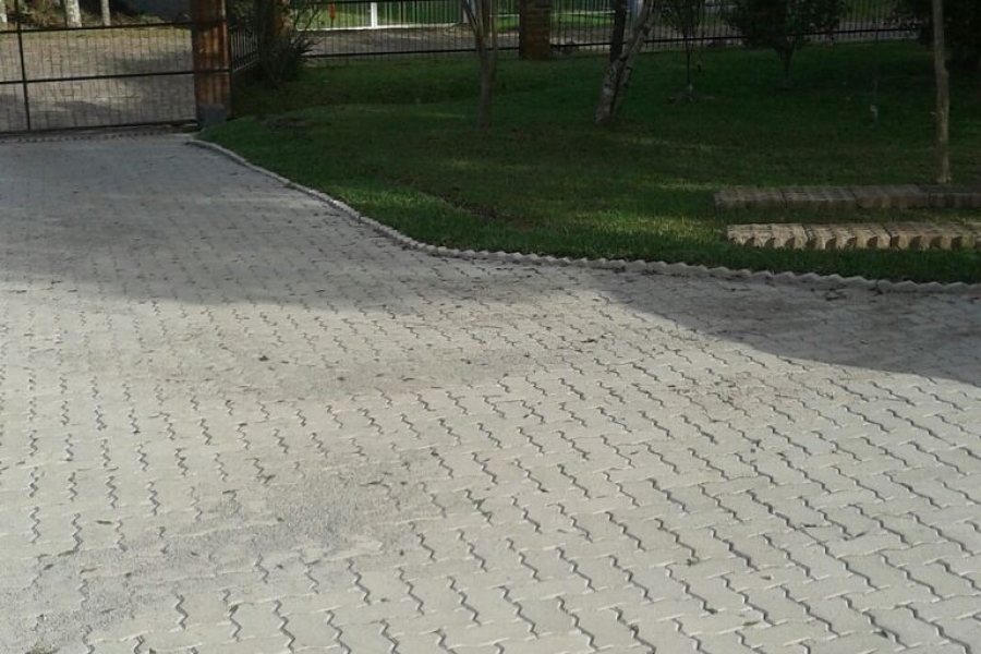 Chácara com 130m², 2 dormitórios, 2 vagas, no bairro Monte Bérico em Caxias do Sul para Comprar