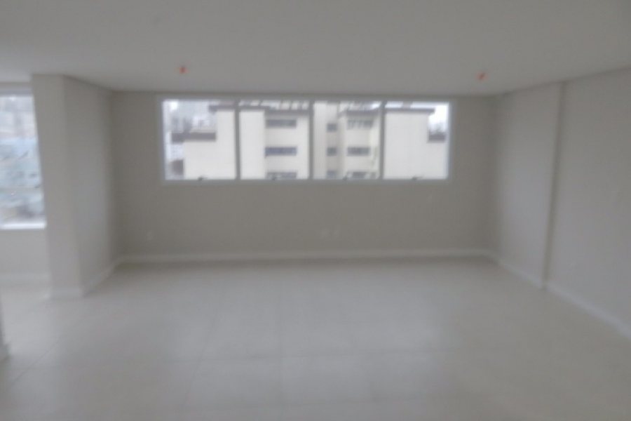 Sala com 52m², no bairro Pio X em Caxias do Sul para Comprar