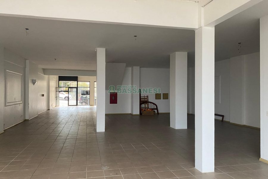 Loja com 465m², no bairro Centro em Caxias do Sul para Alugar