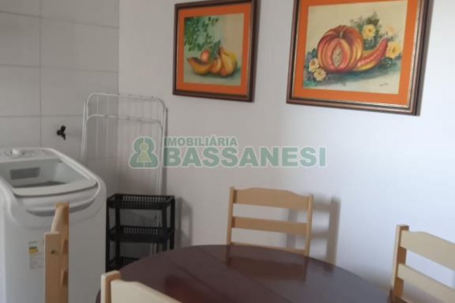 Apto Mobiliado com 40m², 1 dormitório, 1 vaga, no bairro Presidente Vargas em Caxias do Sul para Comprar