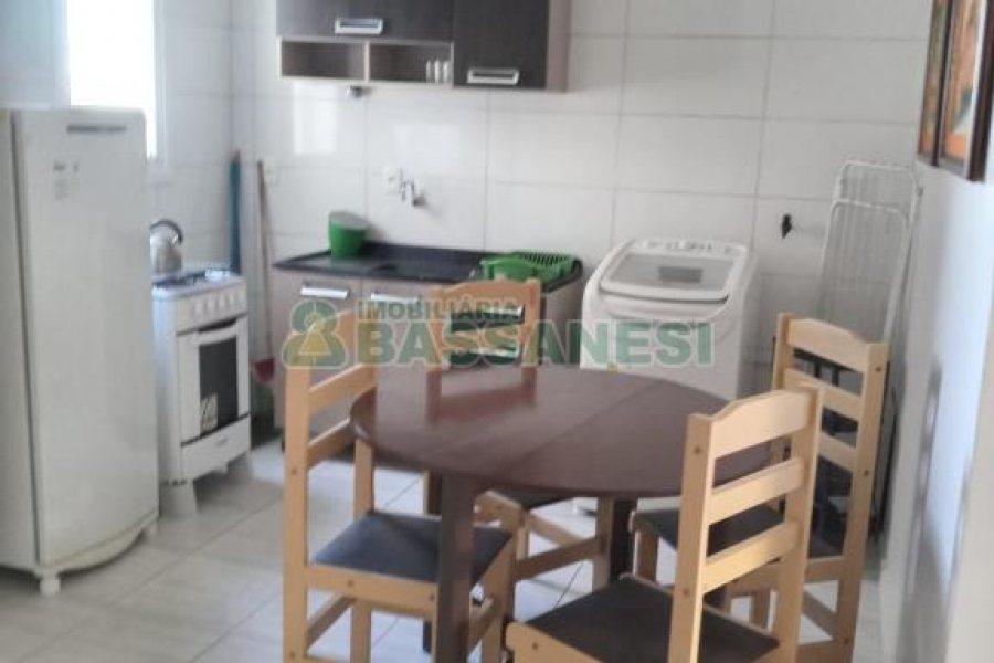 Apto Mobiliado com 40m², 1 dormitório, 1 vaga, no bairro Presidente Vargas em Caxias do Sul para Comprar