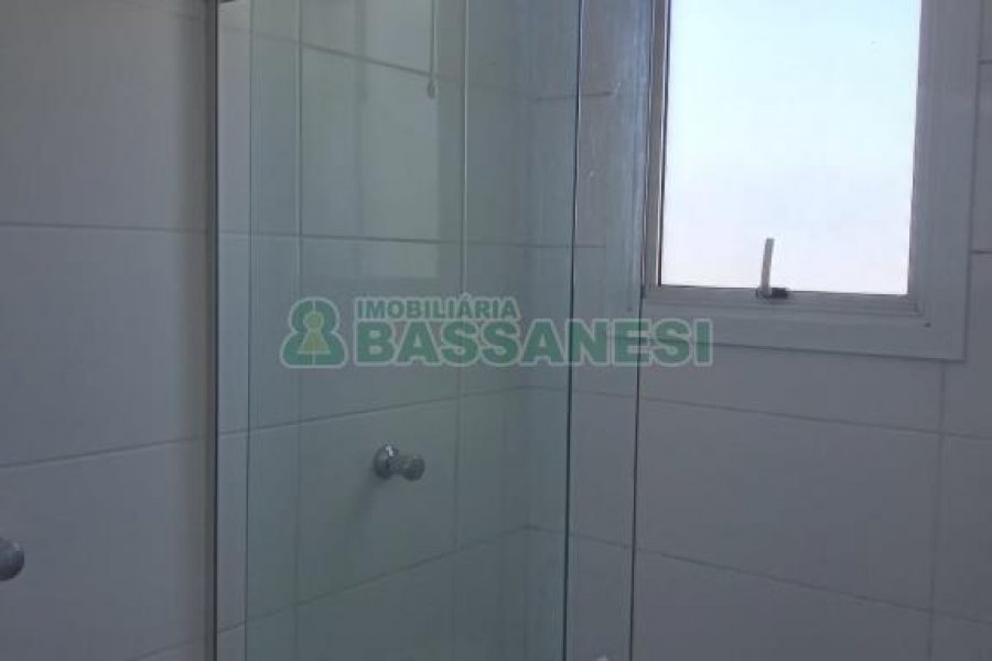 Apto Mobiliado com 40m², 1 dormitório, 1 vaga, no bairro Presidente Vargas em Caxias do Sul para Comprar